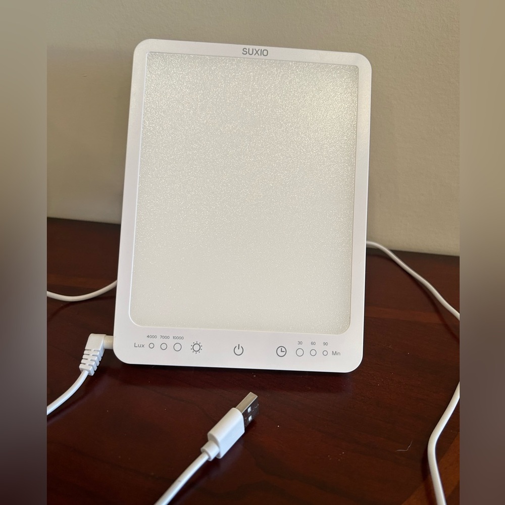 NEW SUXIO Light Therapy Lamp. 10,000 lux therapy light. Touch control & memory.